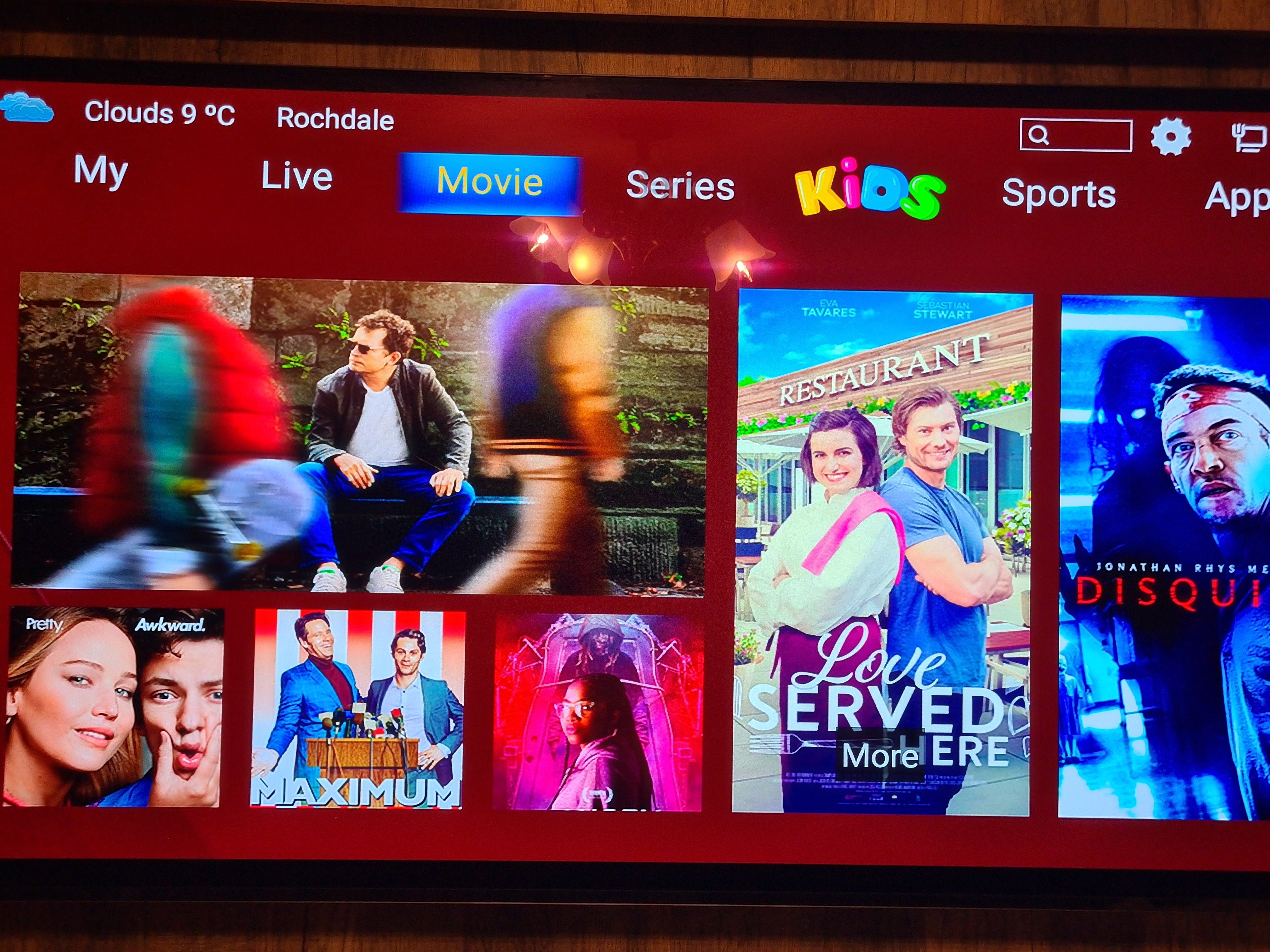 Q8 Android box 4GB 32GB IPTV Lifetime Smart TV Box Android 12 4K UHD